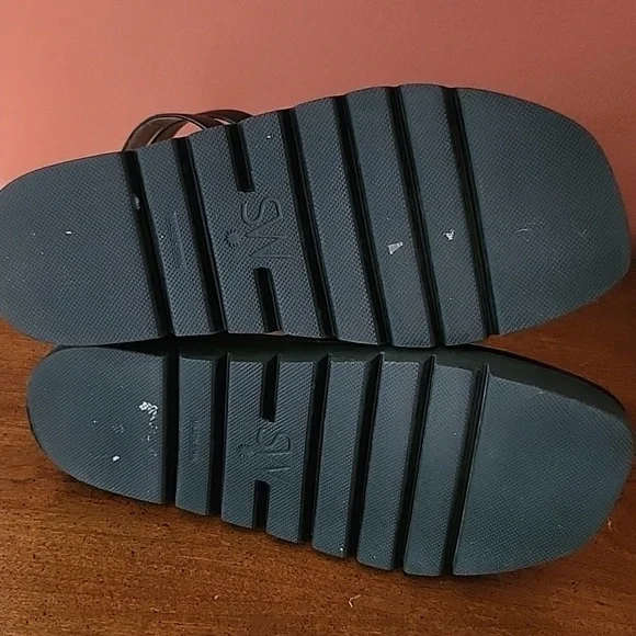 Stuart Weitzman Gala Lift Gladiator Sandals - Picture 5 of 8